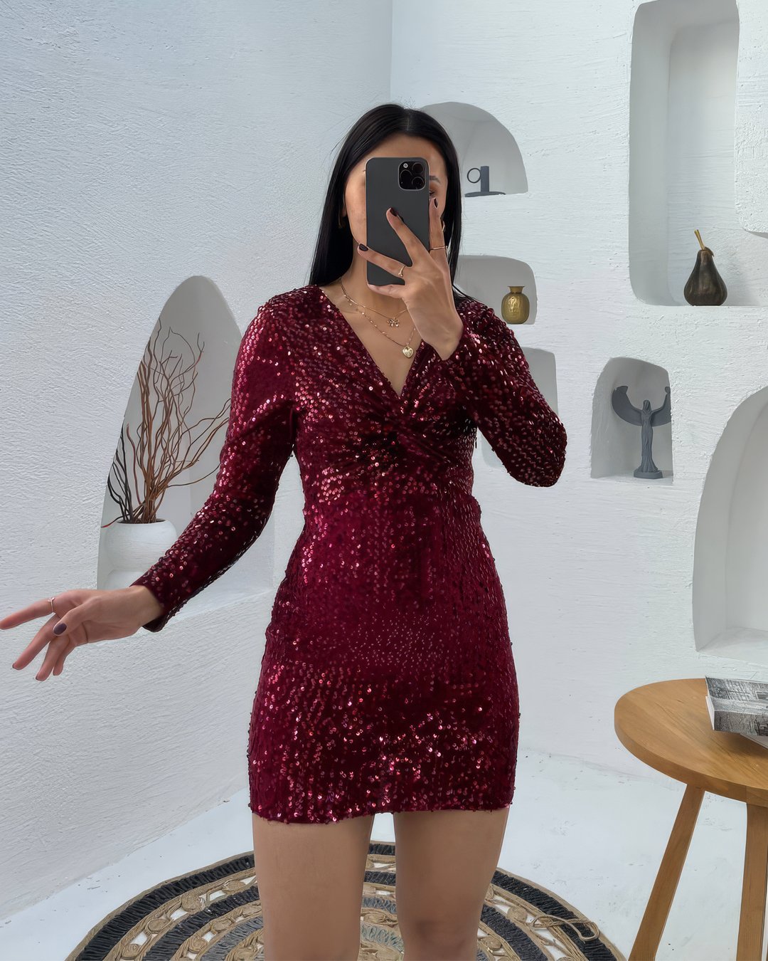 crasia-tek-parca-elbise- Crasia Kadın Düğüm Detaylı Pulpayet Kısa Bordo Abiye Elbise - Görsel 1