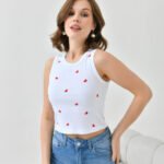 Crasia Kalp Nakışlı Beyaz Crop