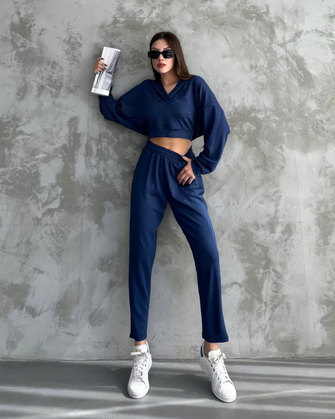 crasia-tek-parca-elbise-1 Crasia Kadın Modal Kumaş Kapüşonlu Crop İkili Eşofman Takım - Görsel 4