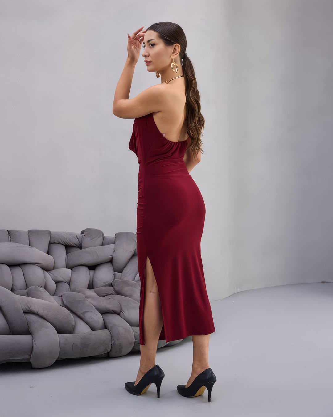 crasia-tek-parca-elbise-2 Crasia Boyundan Ay Aksesuar Bordo Sandy Elbise - Görsel 3