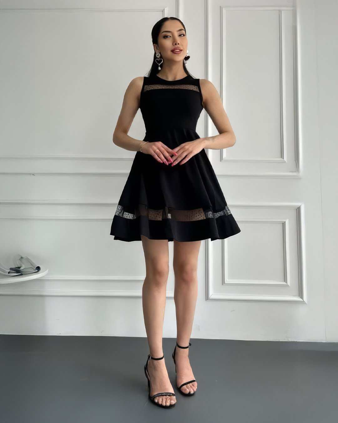 crasia-tek-parca-elbise-2 Crasia Kadın Tül Detaylı Kısa Abiye Elbise - Görsel 1